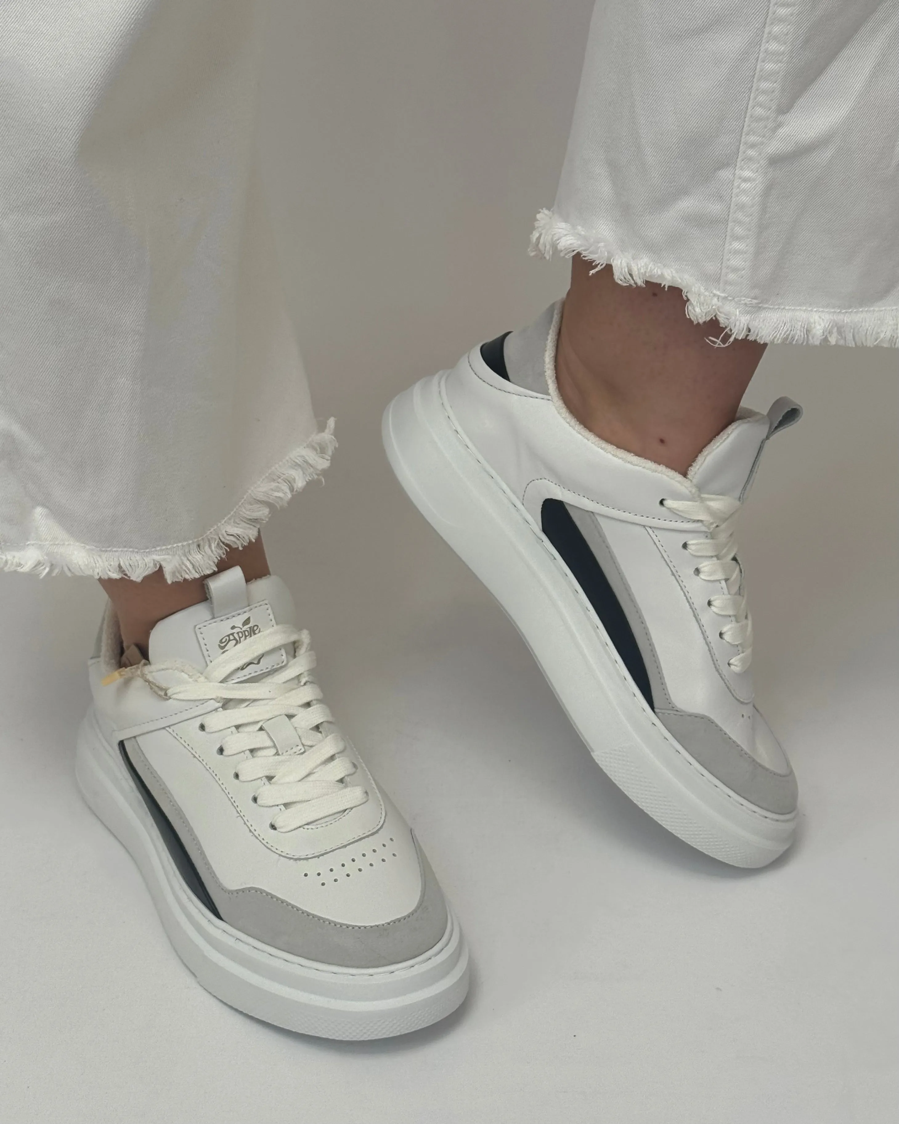 APPLE OF EDEN White & Black Trainers