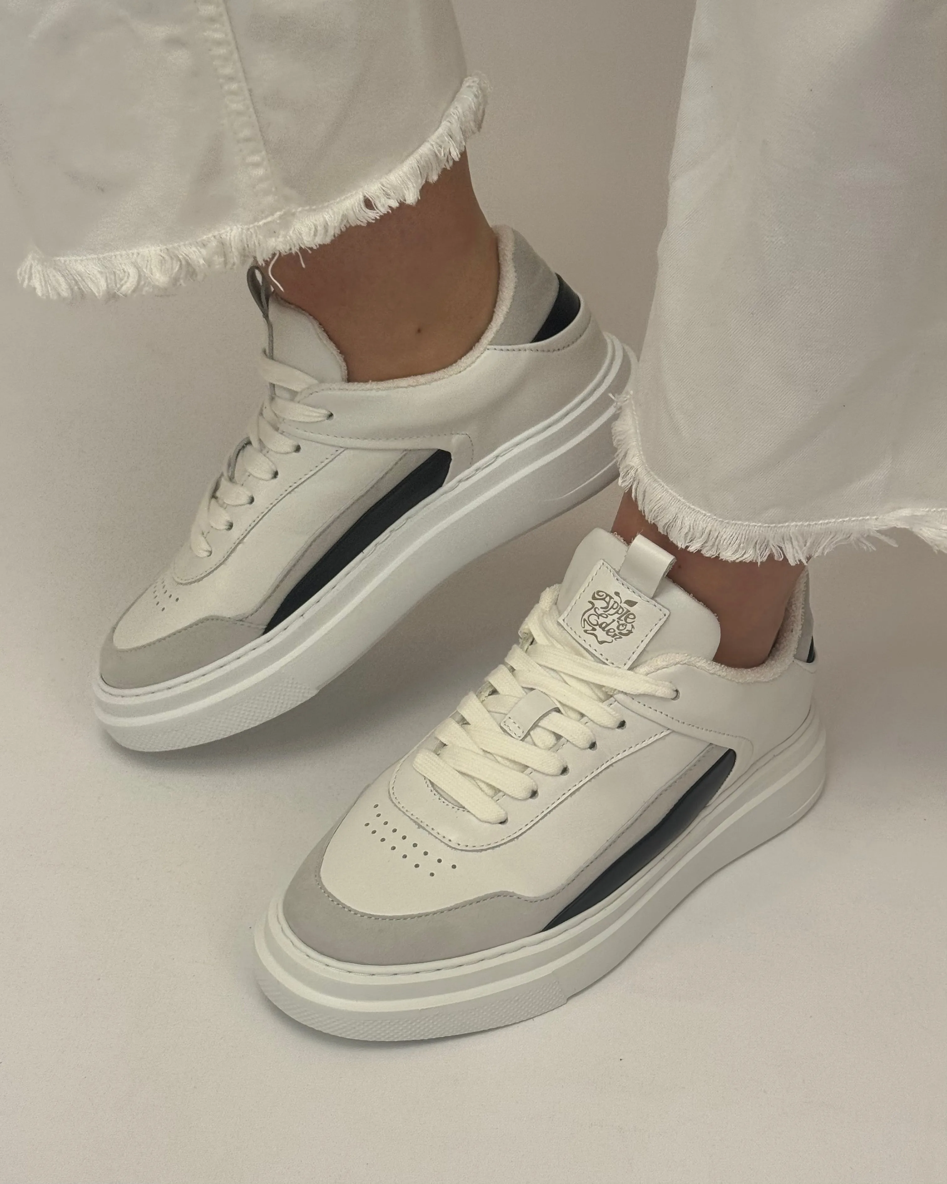 APPLE OF EDEN White & Black Trainers