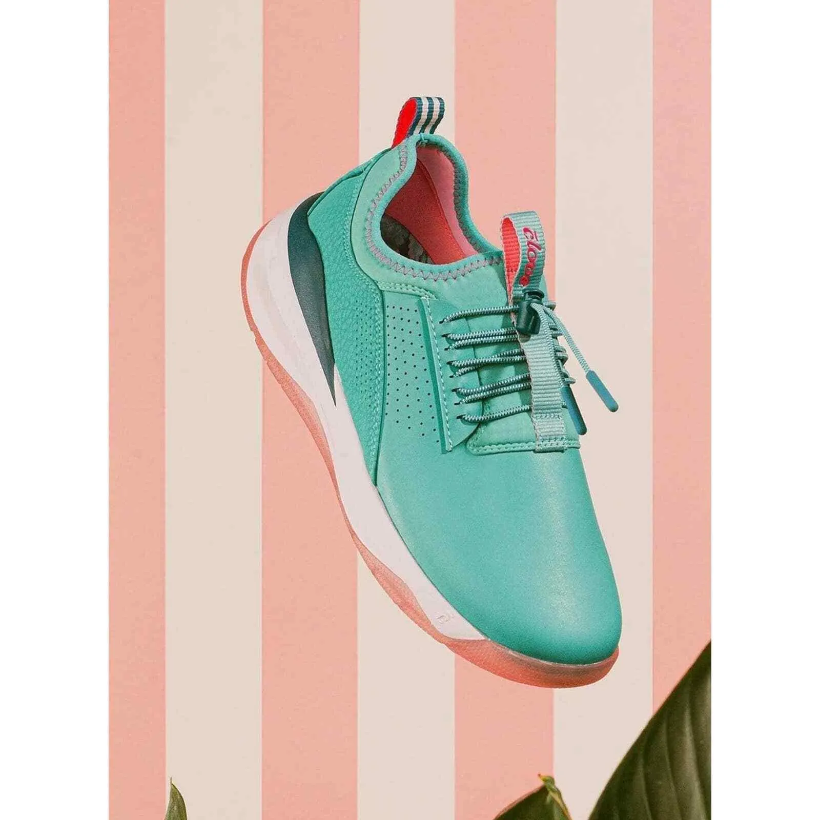 Clove Classic Shoes Sneakers Healthcare Nursing Leopard Pacific Palm 10.5 New